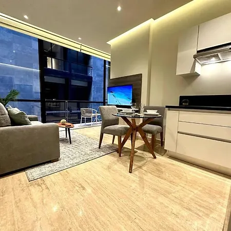 Modern Loft With Rooftop Pool & Steps From The Beach By Solmar Rentals